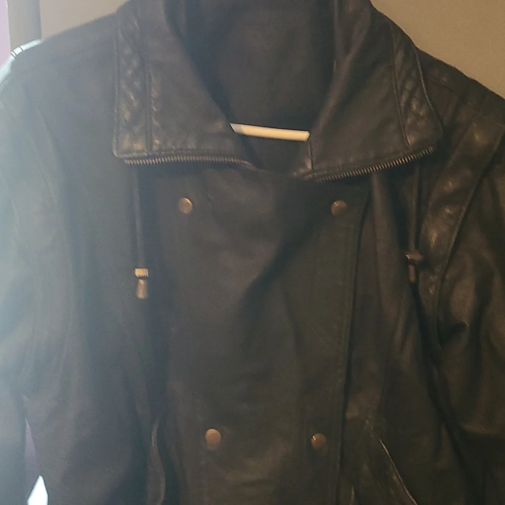 Jacket - Picture 2 of 6